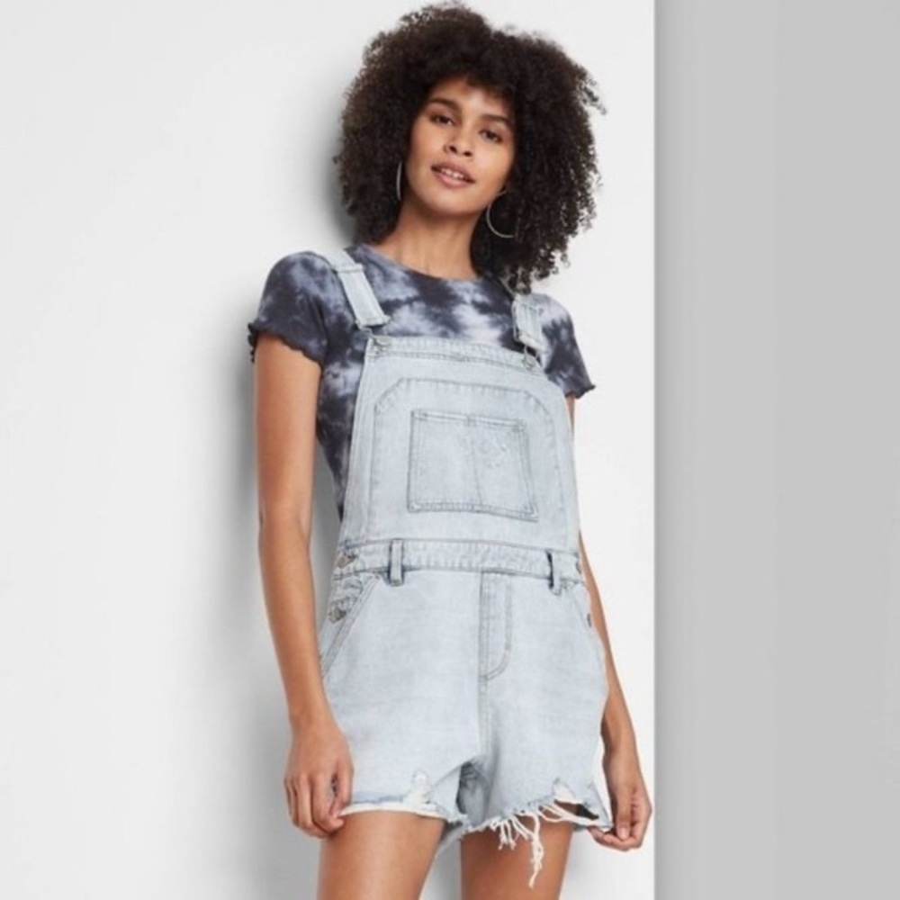 Wild Fable Women's Denim Bib Short Overalls Distressed Shortalls Size Large